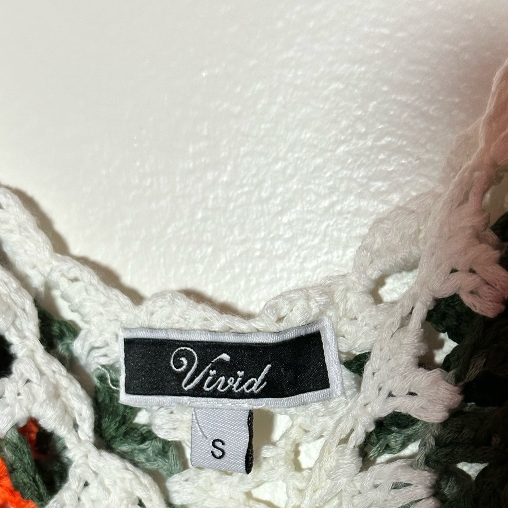 vivid crop top